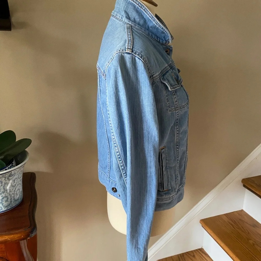 L.L. Bean Light Wash Denim Jean Jacket XS - Picture 5 of 7